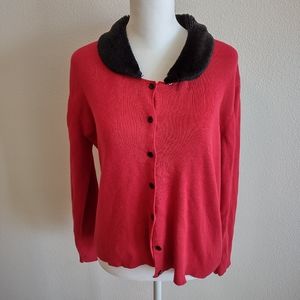 Red cardigan with black faux fur trim L